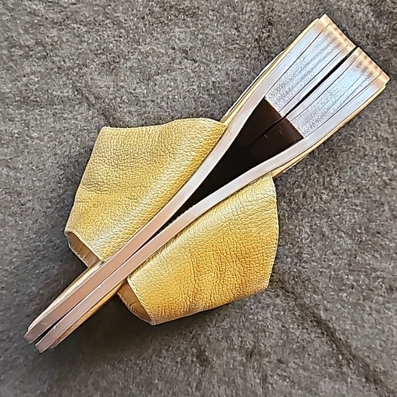 Sandals - Picture 6 of 16